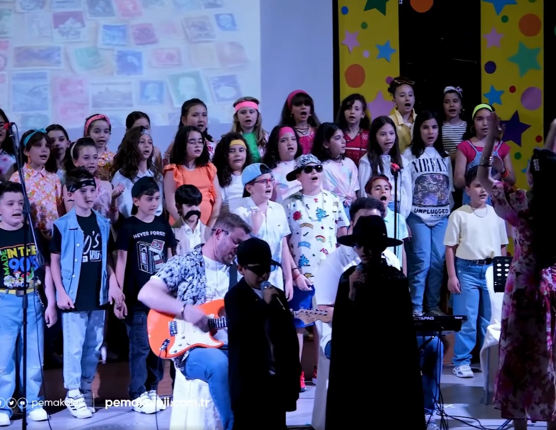 PEMA Koleji'nde 90’lar Rüzgarı Esti!